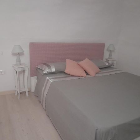 Home Sweet Home Napoli Bagian luar foto