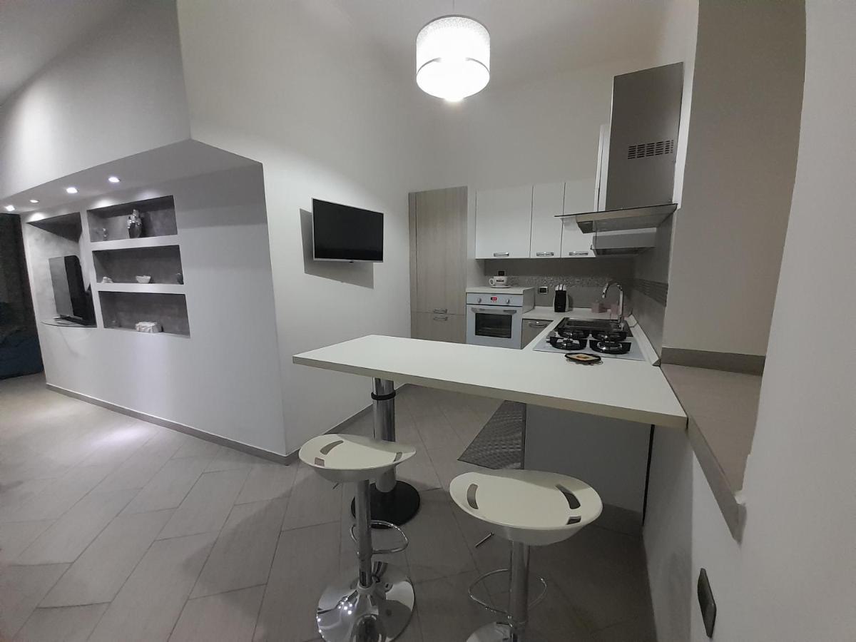 Home Sweet Home Napoli Bagian luar foto